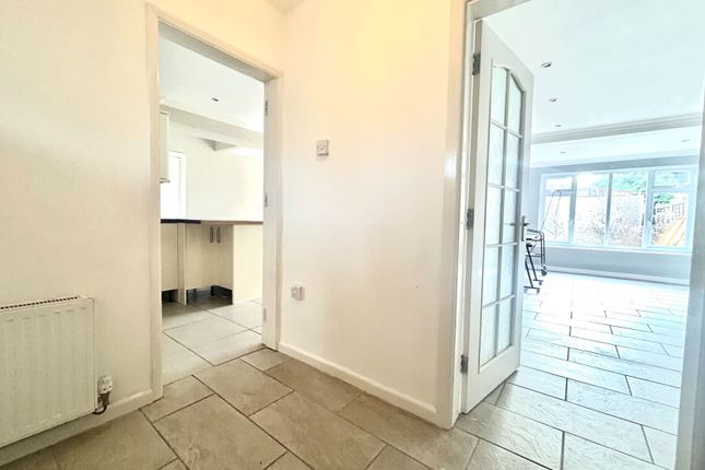 13, Rowan Road, Sedgley photo 4
