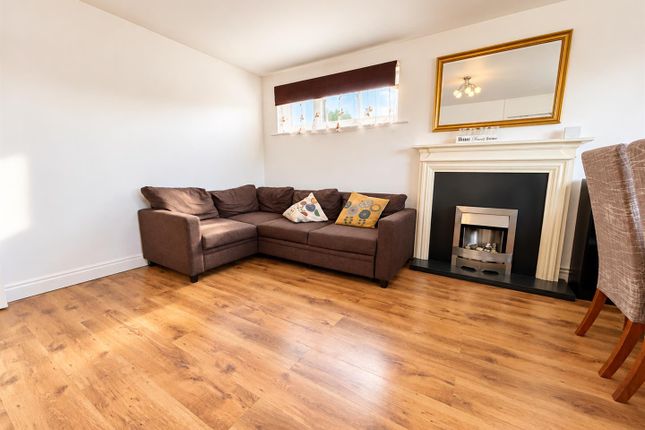 Burns Drive, Hemel Hempstead photo 2