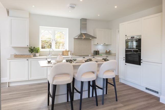 39, Woodlark Way, Finchampstead, Wokingham, Rg40 4By photo 3