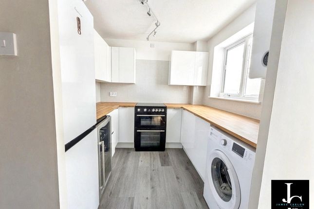 3, Saggars Close, Telford photo 4