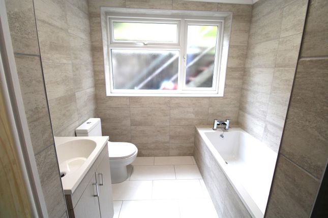 2, Dolau Ifan Ddu Terrace, Bridgend photo 4