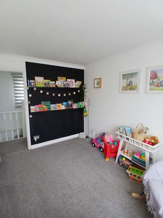 Falkirk Grove, Wigan photo 4
