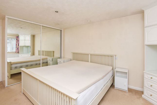 2, St. Mellion Close, Derby photo 4
