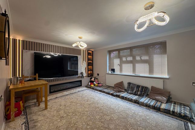 38 Convent Way, Southall photo 2