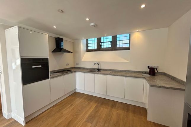4 Church Close, Lansdowne Road, Colwyn Bay photo 3