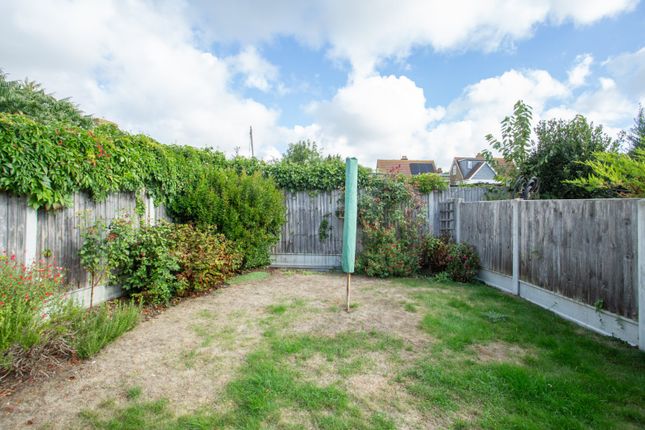 1, Gambell Close, Sittingbourne photo 4