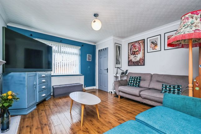 121, Springfield Gardens, Ilkeston photo 2