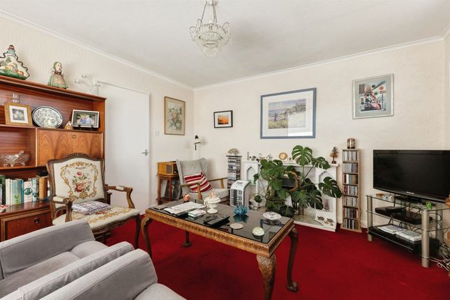 124, Hargham Road, Attleborough photo 4