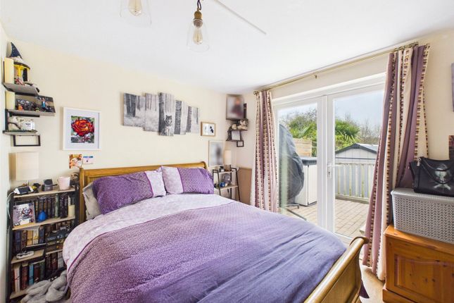 5, Ward Close, Bude photo 4