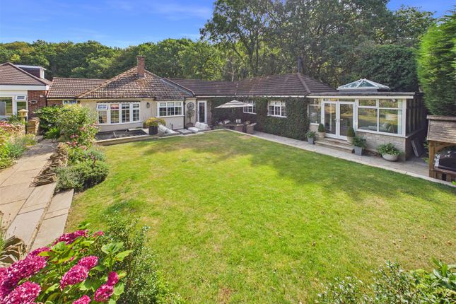 16, Stonelow Crescent, Dronfield photo 2