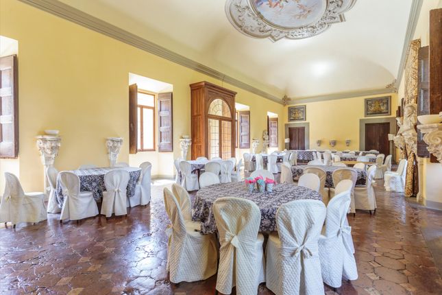 Villa for sale in Cerbaia, Florence, Tuscany, Italy