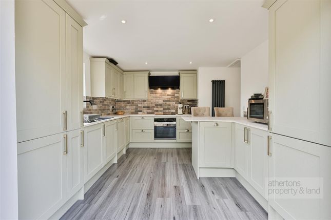 15, Haugh Avenue, Simonstone photo 3