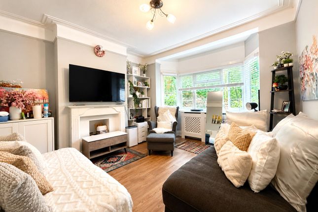 39 Grover Court,, Loampit Hill, London photo 2