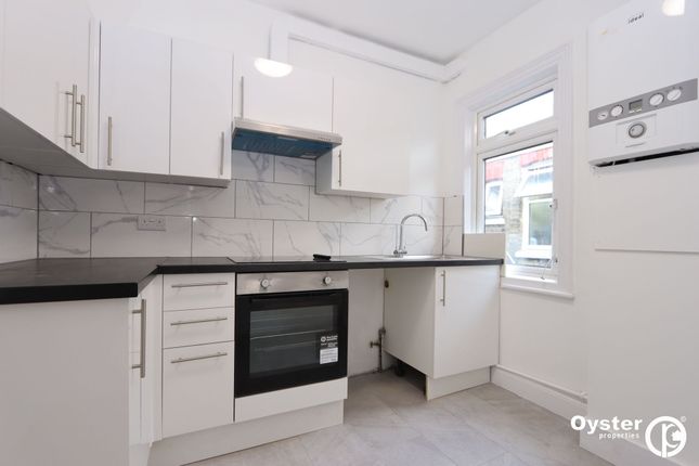 Thumbnail Flat to rent in Woodside Road, London