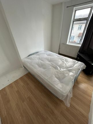 Heyworth Road, London photo 3