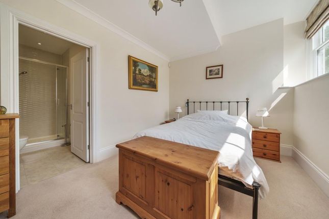 Flat for sale in Chipping Norton, Oxfordshire