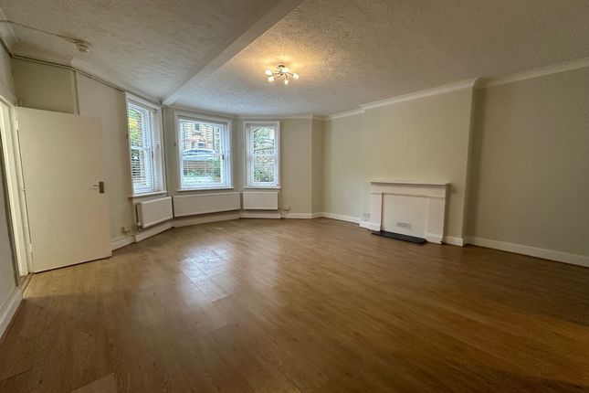 Flat 4, Hove photo 2