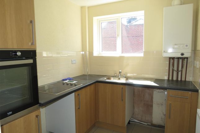 Flat 8a, Chipperfield Road, Birmingham photo 3