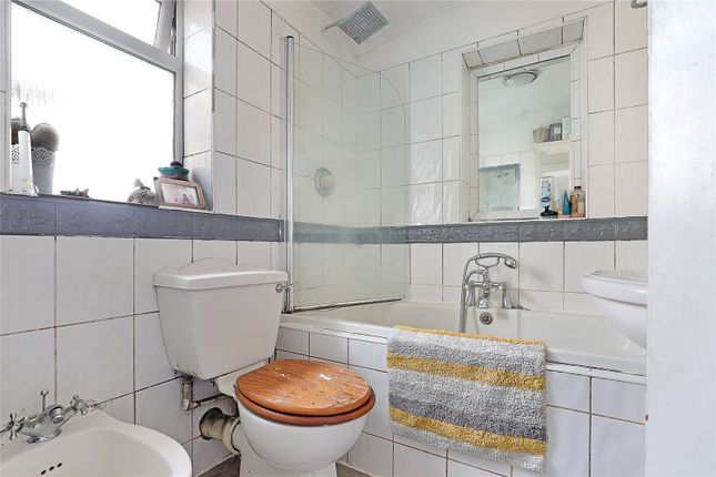 End terrace house for sale in York Road, Chingford, London
