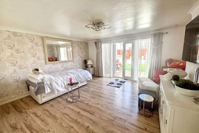 34, Orpington Avenue, Newcastle upon Tyne photo 2