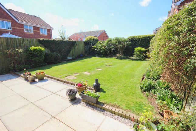 1, Oaklands, Hornsea photo 2