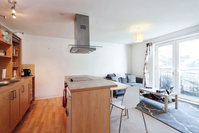 Flat for sale in Oxclose Park Gardens, Halfway, Sheffield