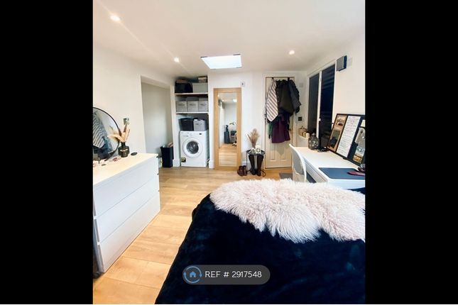Cranbrook Drive, Luton photo 2