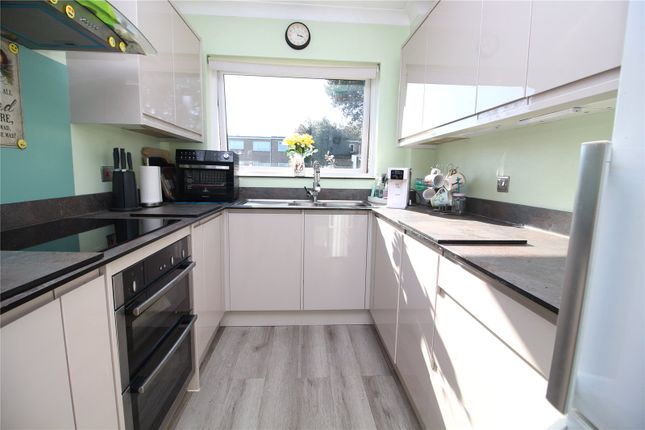 5 Alvandi Gardens,, Herbert Road, New Milton photo 3