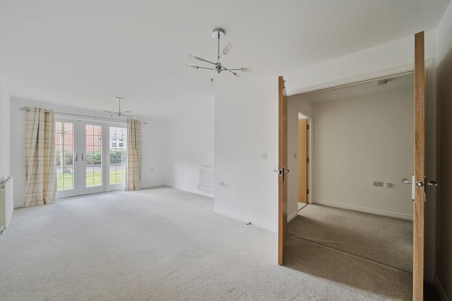 Flat 3, Kings Lodge, Highcroft Road, Winchester photo 4