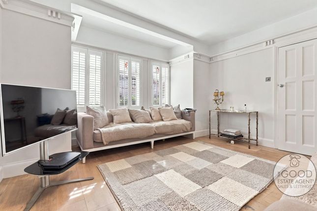 23, The Avenue, Loughton photo 3