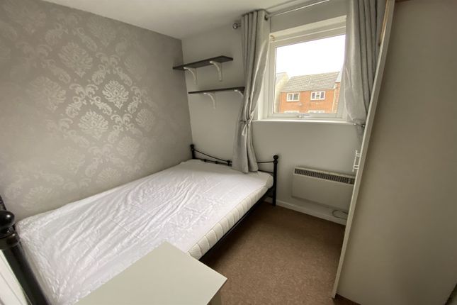 Flat to rent in Tonnelier Road, Dunkirk