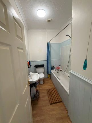 Flat 3 Poole Hill Mews, 4, Upper Norwich Road, Dorset photo 5