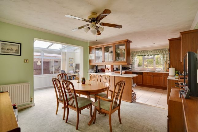 52 Ashley Road, Newmarket photo 4