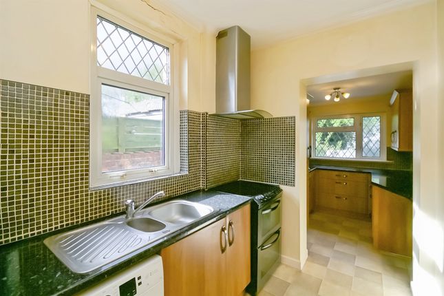 218, Barry Road, Barry photo 4