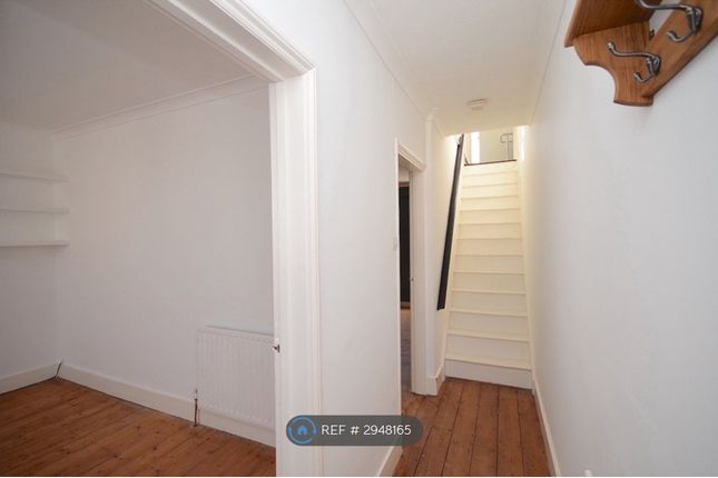 Denzil Road, Guildford photo 3