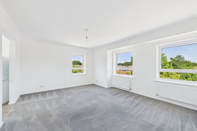 4 Swan House, Marlow photo 3