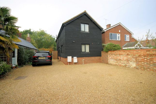 Thumbnail Detached house to rent in High Street, Pulloxhill, Bedford