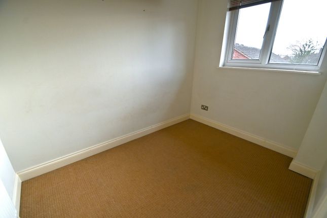 Terraced house for sale in Kimberley Close, Langley, Berkshire