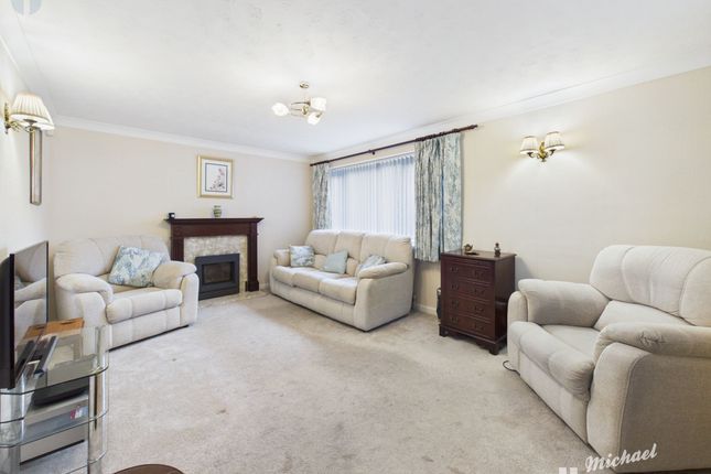20 Ringstead Way, Aylesbury photo 2