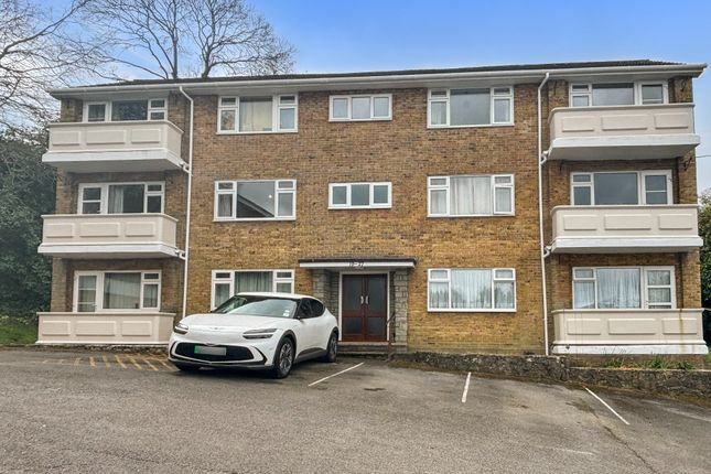 Thumbnail Flat for sale in Runnymede, West End