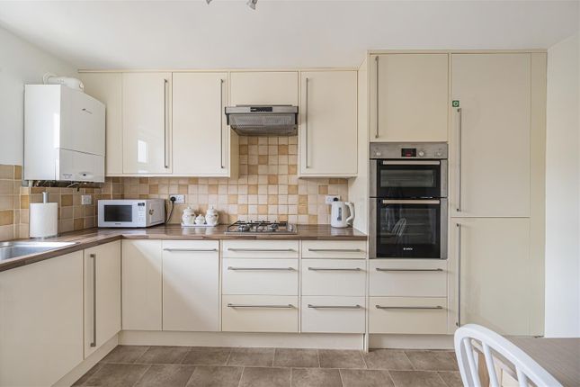 Flat 11, Kingswell Court, The Causeway, Seaford photo 3