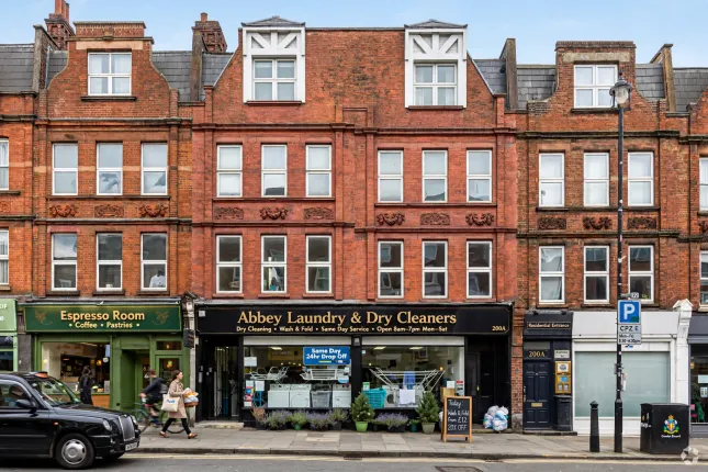 Finchley road , London photo 4