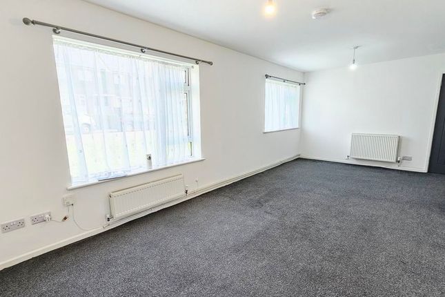 120, Whittern Way, Hereford photo 3