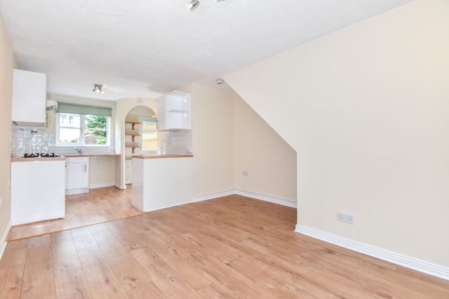 14 Dunlin Court, Bicester photo 3