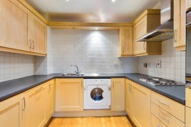 Thumbnail Flat to rent in London Road, London