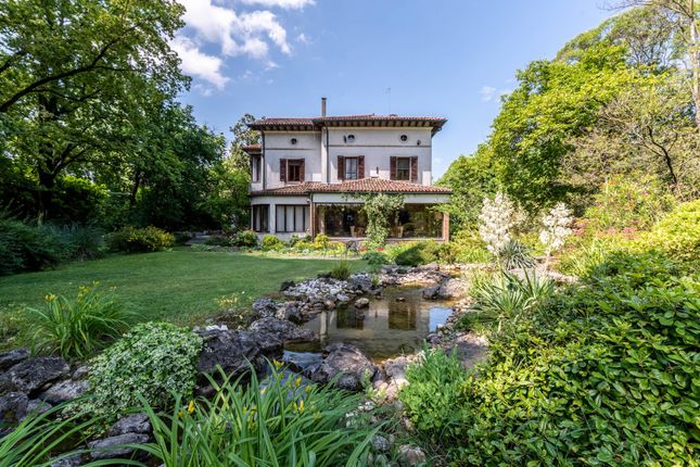 Thumbnail Villa for sale in Via Agozzo, San Biagio di Callalta, Veneto