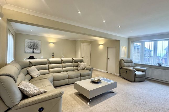 4, Whittle Drive, Oldham photo 2