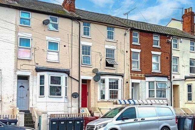 1-bed flat on Flat 1, 22 George Street, Flat 1, 22 George Street, Reading, £35,000