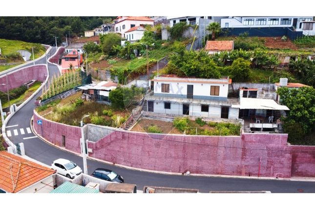 Thumbnail Detached house for sale in Câmara De Lobos, Câmara De Lobos, Ilha Da Madeira