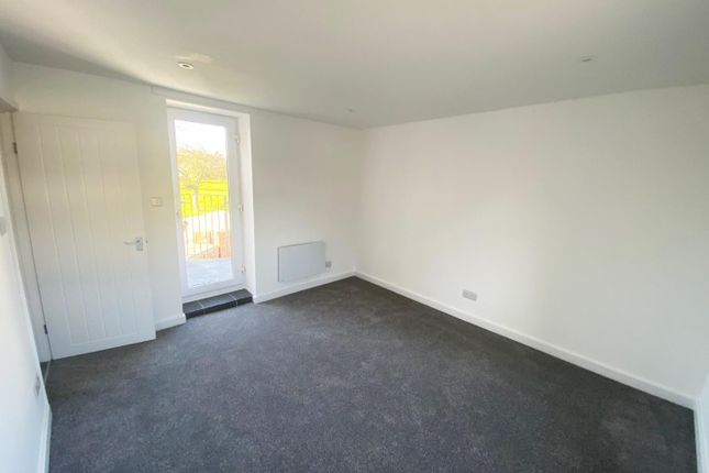 Flat to rent in Main Road, Westhay, Glastonbury